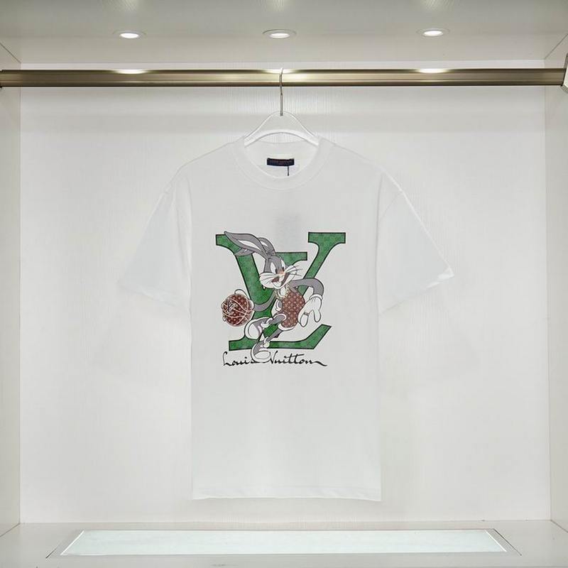 Louis Vuitton Men's T-shirts 702